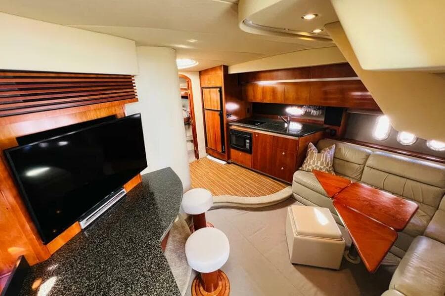 2006 Cruisers Yachts 420 Express