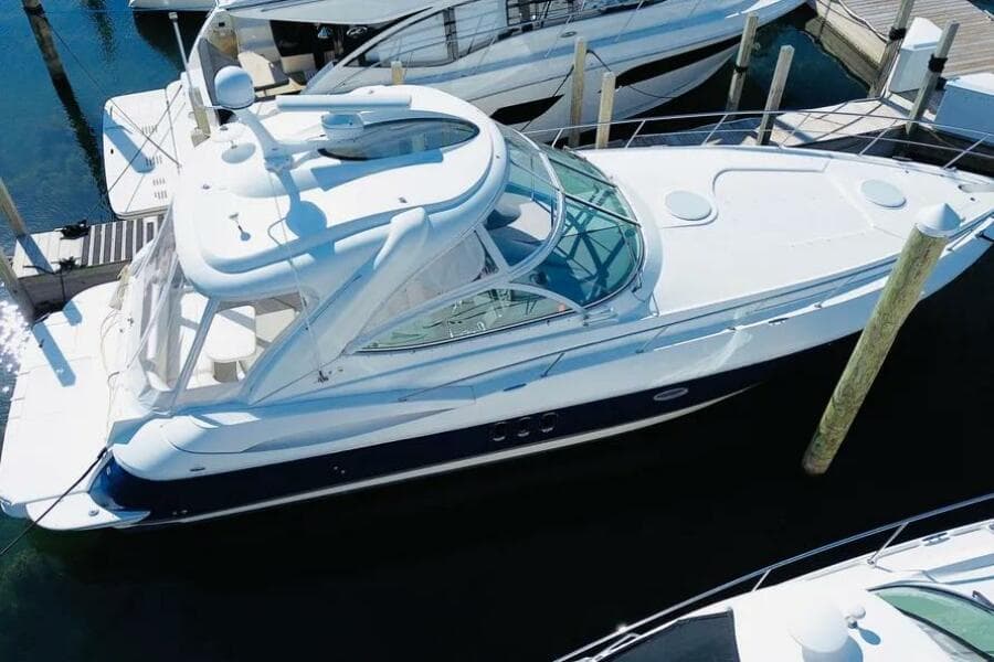 2006 Cruisers Yachts 420 Express