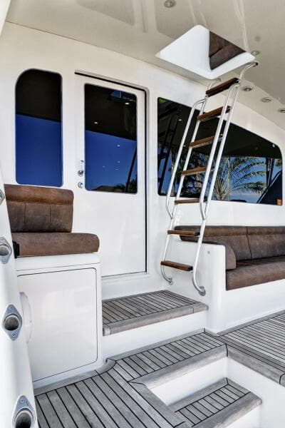 2008 Viking 74 Enclosed Bridge