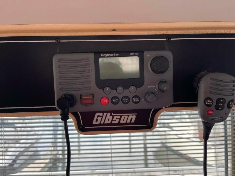 1991 Gibson 37 Standard Houseboat