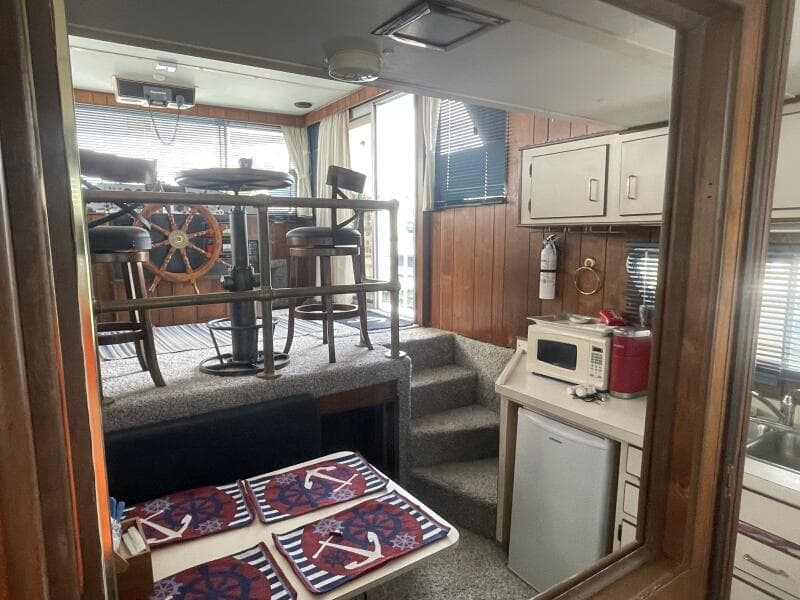 1991 Gibson 37 Standard Houseboat