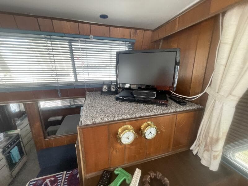 1991 Gibson 37 Standard Houseboat