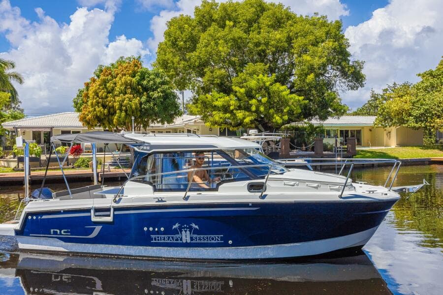 2022 Jeanneau NC 795 Series 2