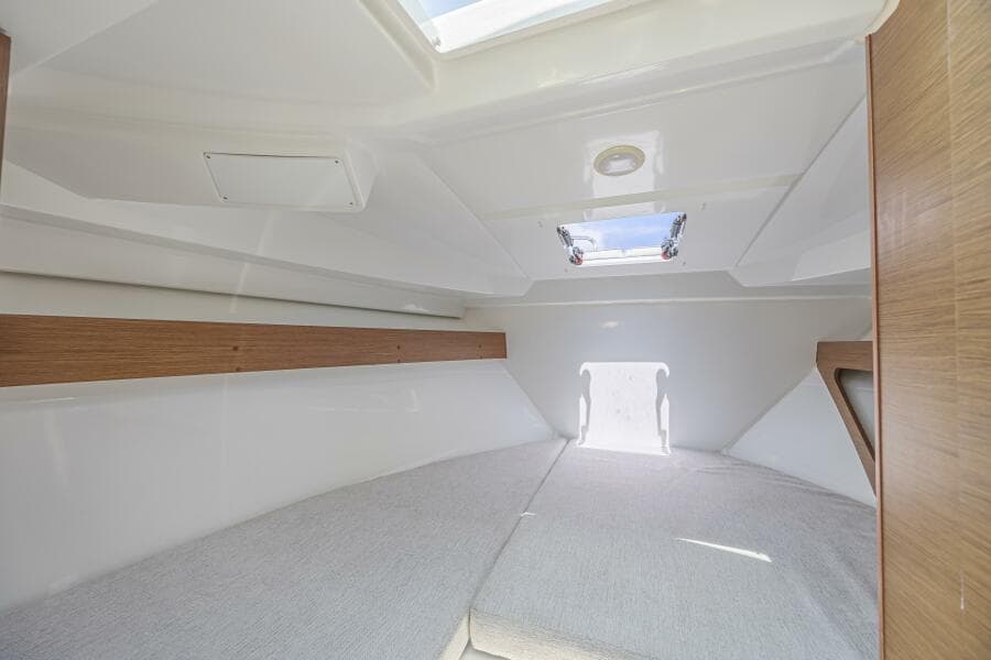 2022 Jeanneau NC 795 Series 2