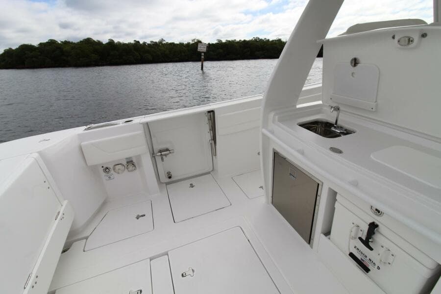 2024 Intrepid Nomad SE