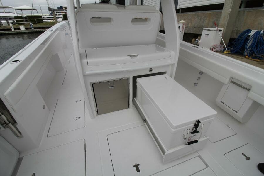 2024 Intrepid Nomad SE