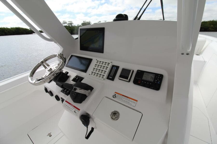 2024 Intrepid Nomad SE