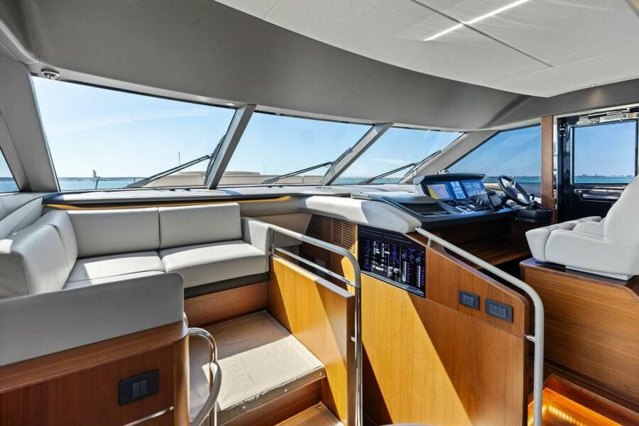 2018 Princess Y75 Motor Yacht