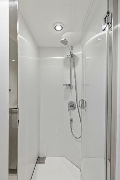 2018 Princess Y75 Motor Yacht