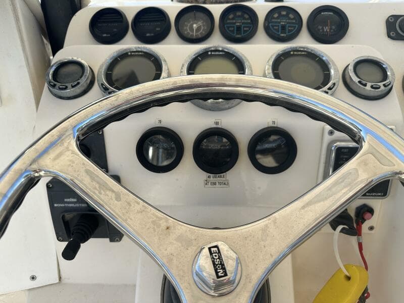 1994 Intrepid 376 Walkaround