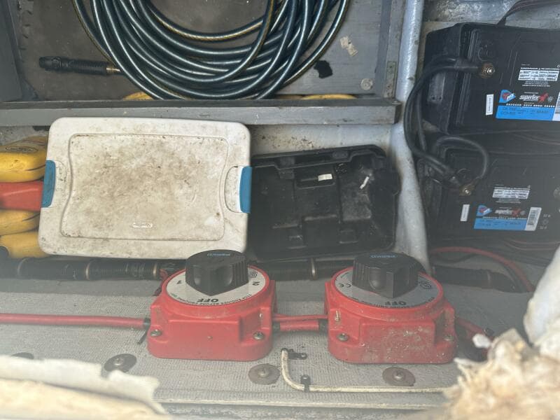 1994 Intrepid 376 Walkaround