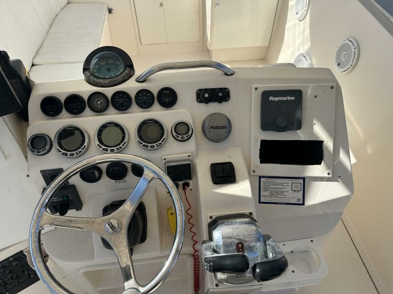 1994 Intrepid 376 Walkaround