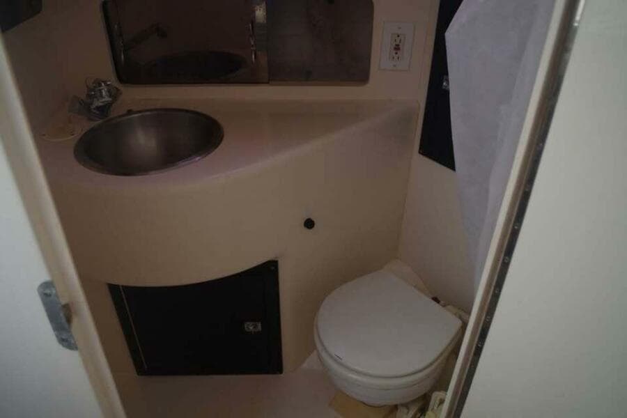 1994 Intrepid 376 Walkaround