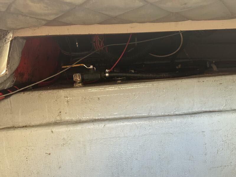 1994 Intrepid 376 Walkaround