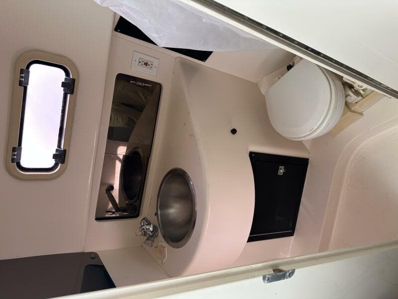 1994 Intrepid 376 Walkaround