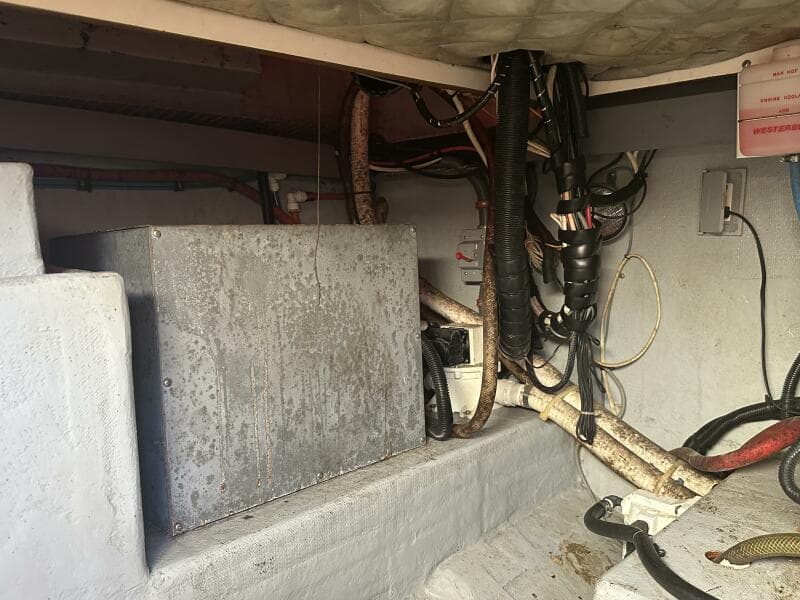 1994 Intrepid 376 Walkaround