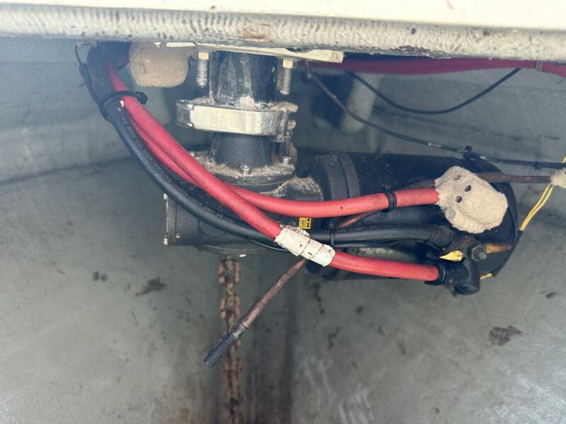 1994 Intrepid 376 Walkaround