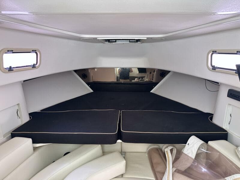 1994 Intrepid 376 Walkaround