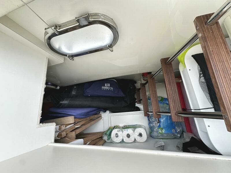 2014 Ferretti Yachts 530