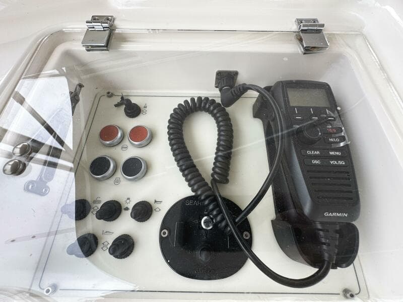 2014 Ferretti Yachts 530