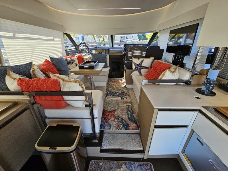 2018 Prestige 460 Fly