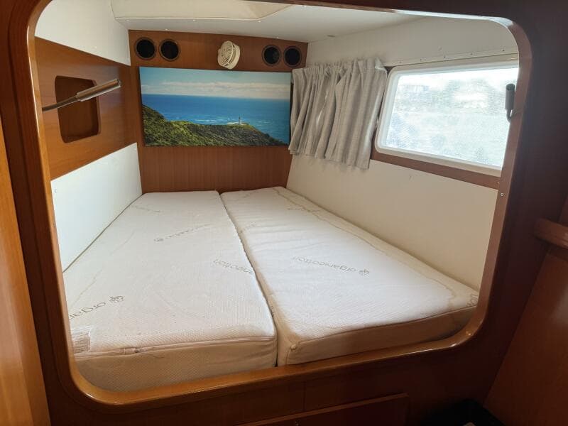 2006 Lagoon 440