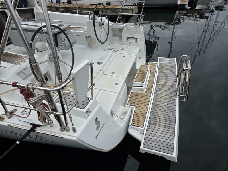 Transom w/ Swim Step Deployed