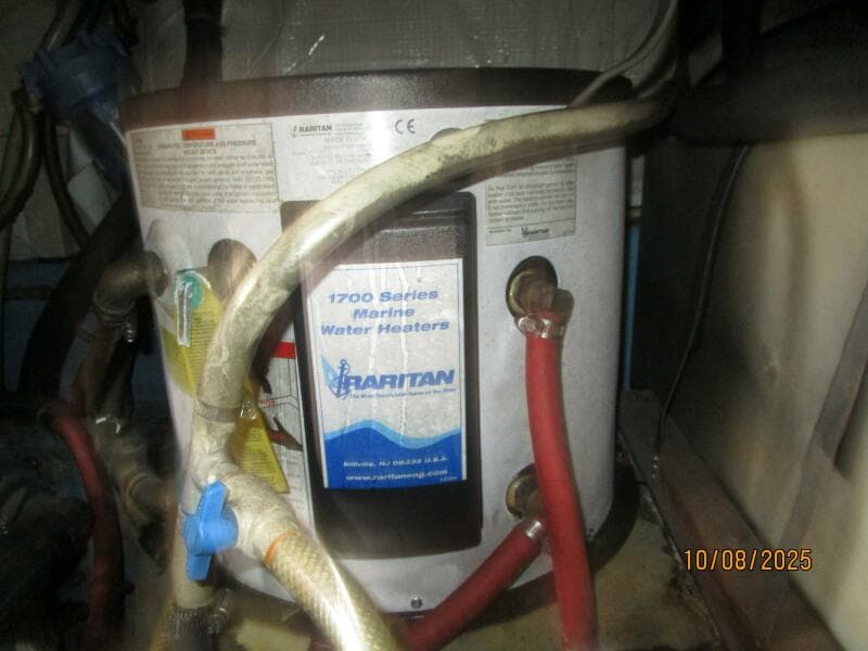 34' Sabreline water heater