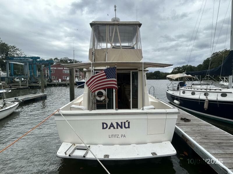 34' Sabreline aft profile