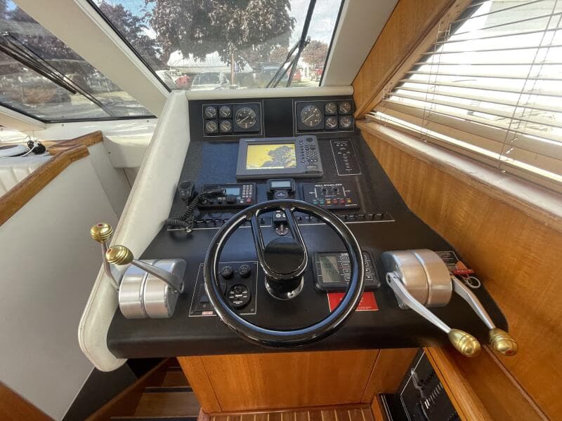 1993 Viking 50 Motor Yacht
