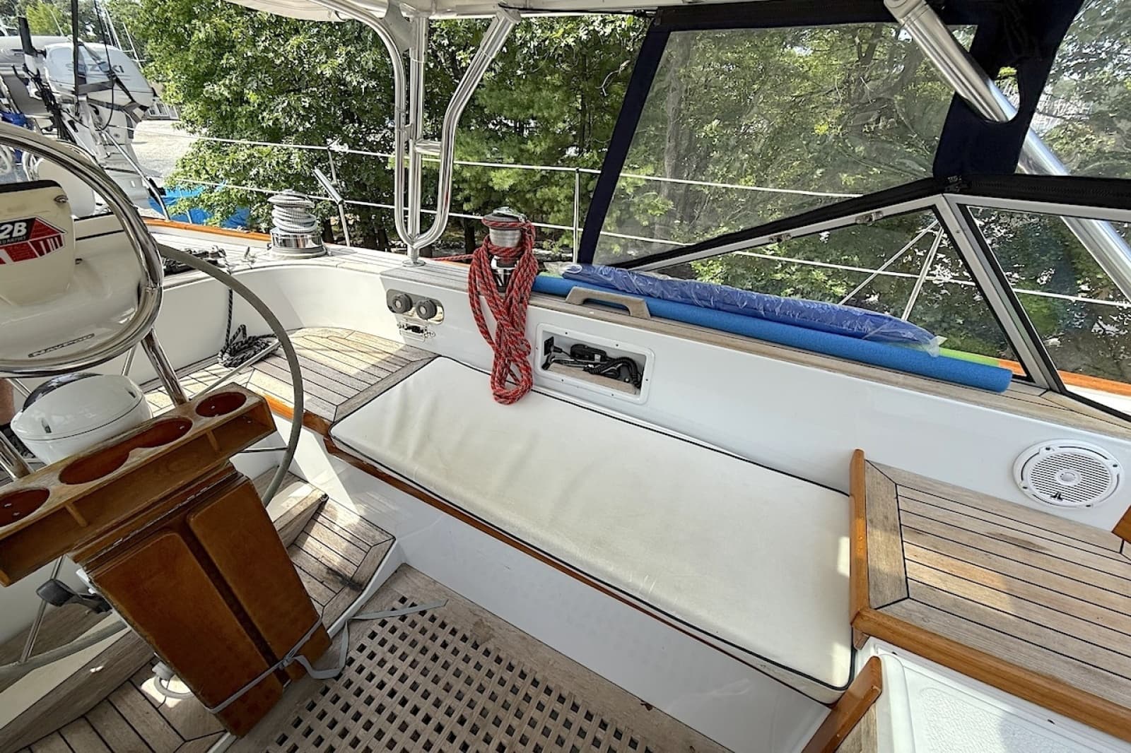 1984 Hallberg-Rassy 49 - Photo 21