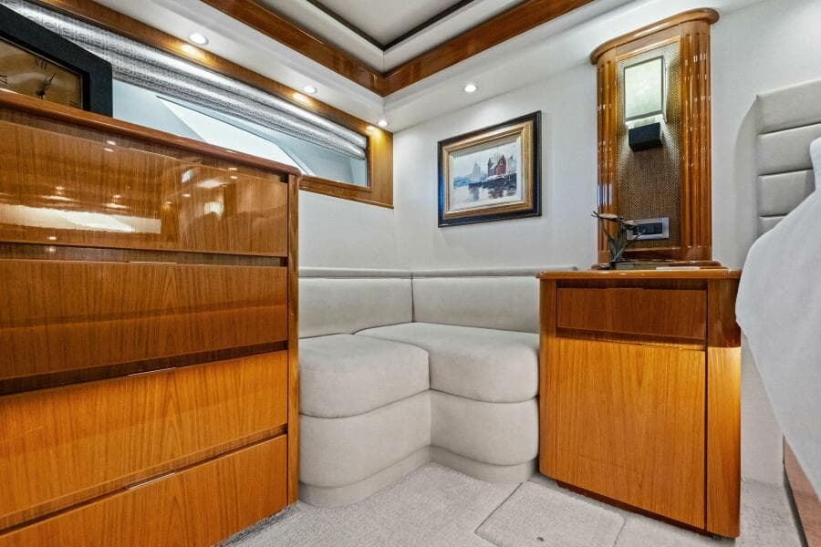 2012 82 Viking Convertible - Lady Di