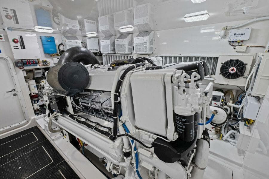 2012 82 Viking Convertible - Lady Di