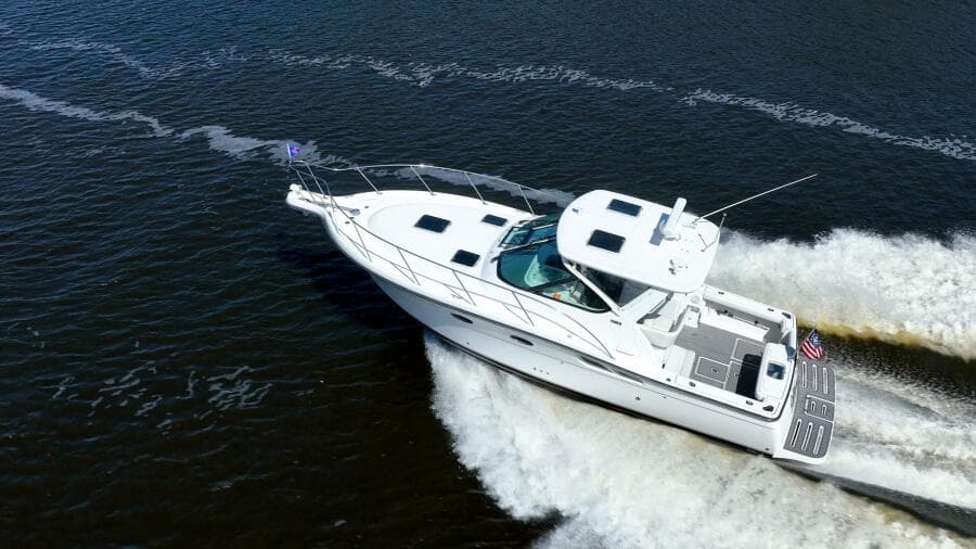 2005 Tiara Yachts 3200 Open