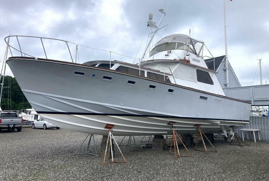 1967 Custom 42’ Flybridge Cruiser