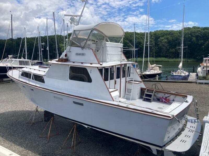 1967 Custom 42’ Flybridge Cruiser