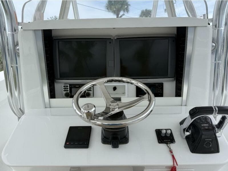 Bahama 41 - Last Resort - Helm