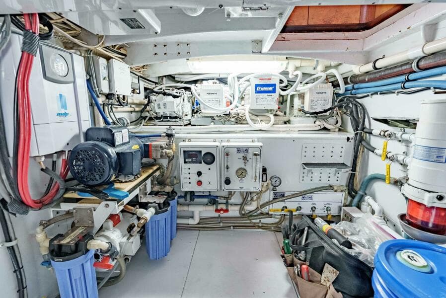 1981 Merritt 55 Convertible