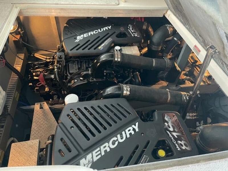 1998 Sea Ray 370 Sundancer