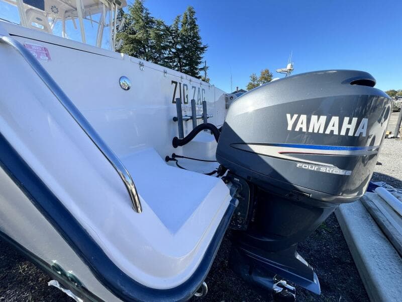 2004 Grady-White Express 330