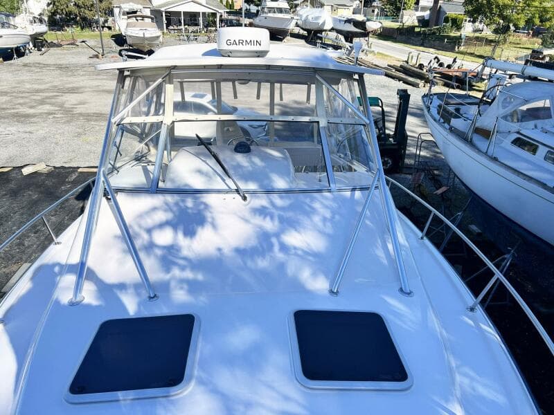 2004 Grady-White Express 330