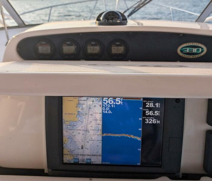 2004 Grady-White Express 330