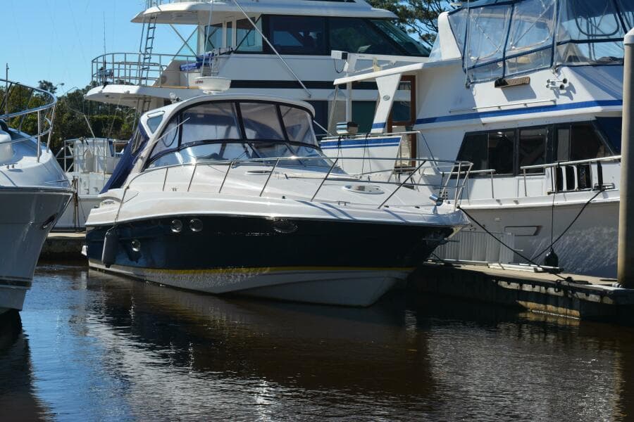 2007 Regal 3760 Sportyacht