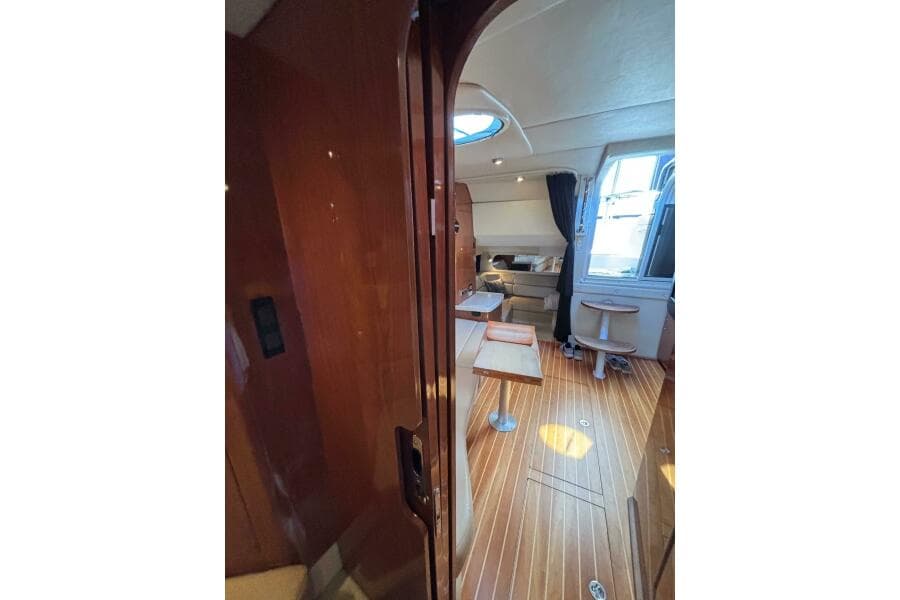 2007 Regal 3760 Sportyacht
