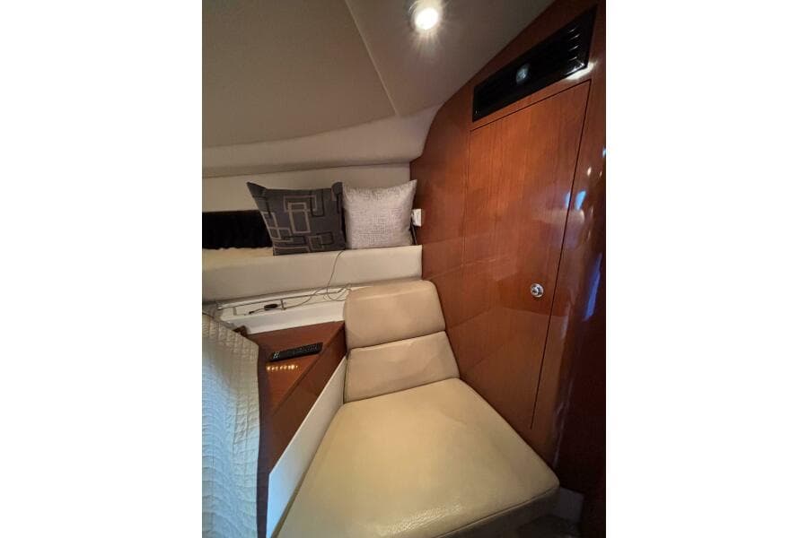 2007 Regal 3760 Sportyacht