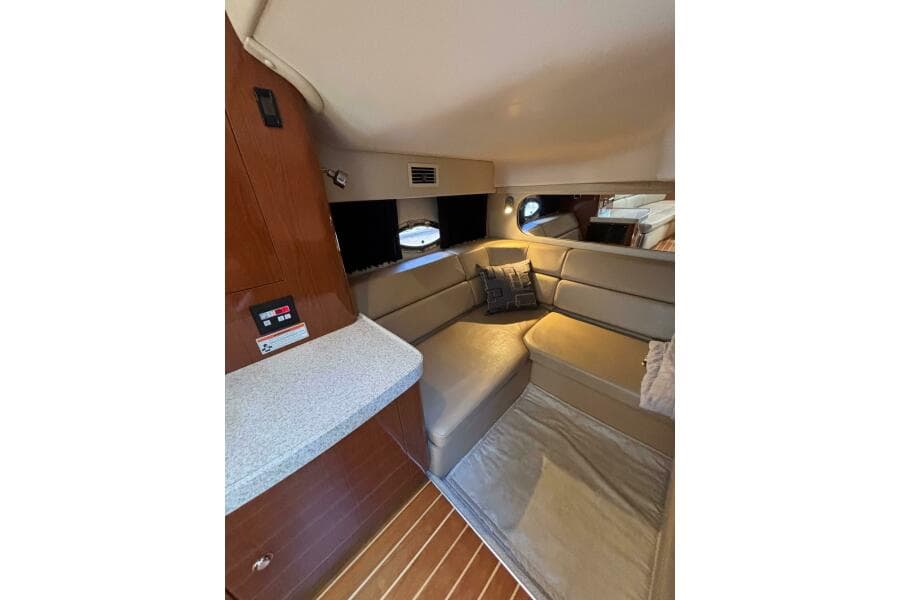 2007 Regal 3760 Sportyacht