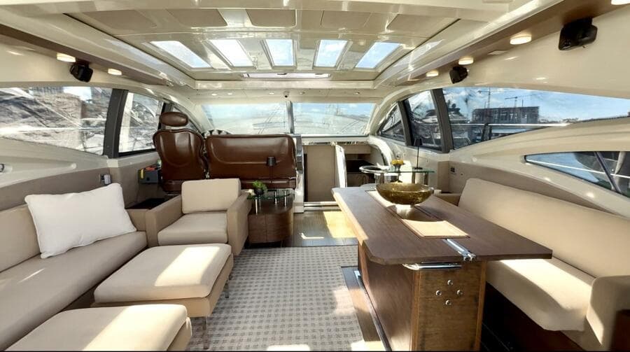 2011 Azimut 68S