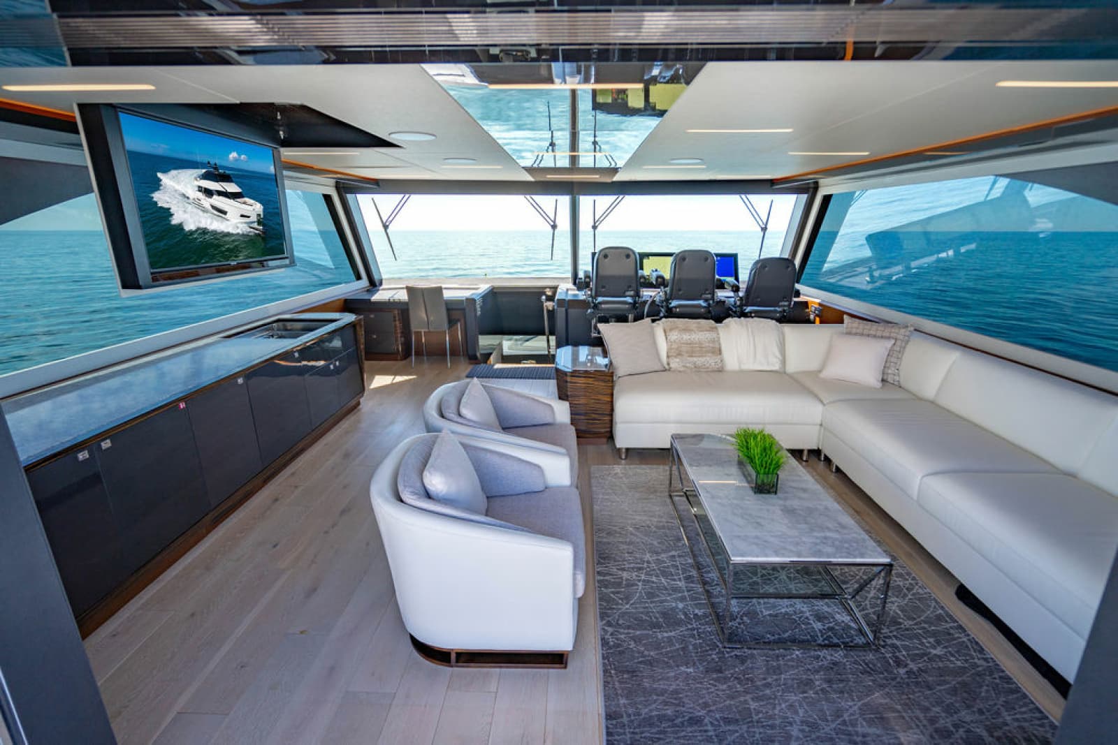 2020 Ocean Alexander 84R - Photo 47