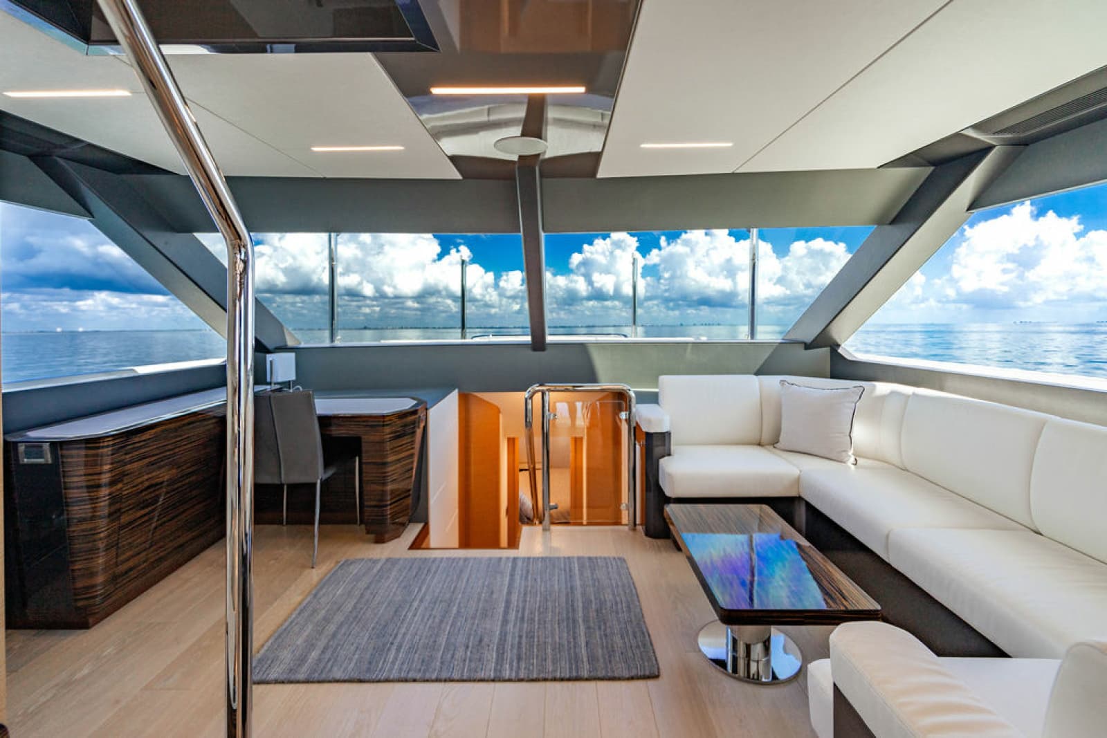 2020 Ocean Alexander 84R - Photo 17