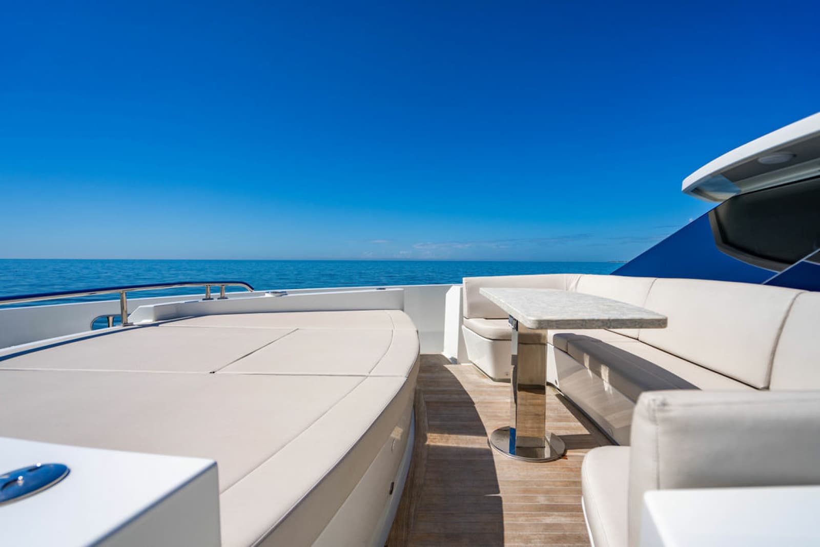2020 Ocean Alexander 84R - Photo 61